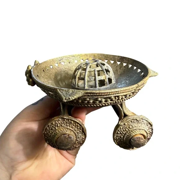 Antique Indian Dhokra Art Nandi Bull Ritual Cart, Chariot Incense Burner, Altar - Picture 5 of 7